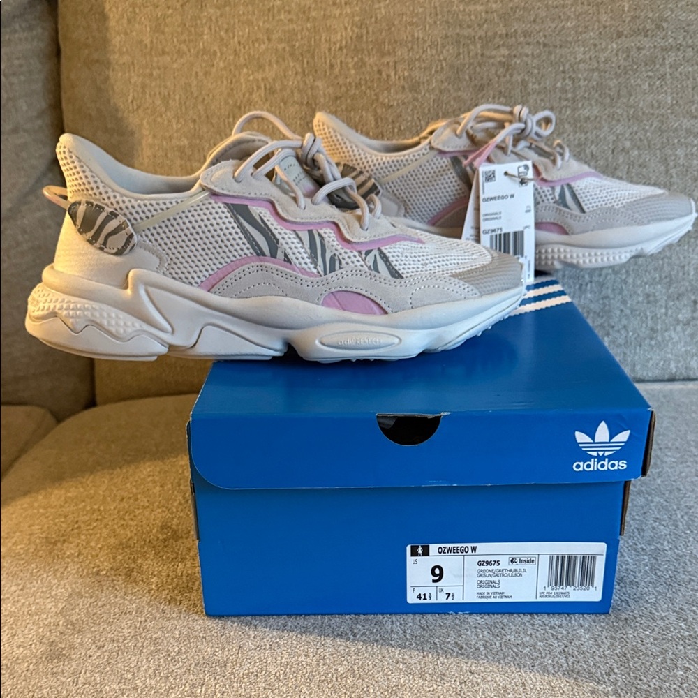 Adidas Women's Ozweego Sneakers - White and Light Pink